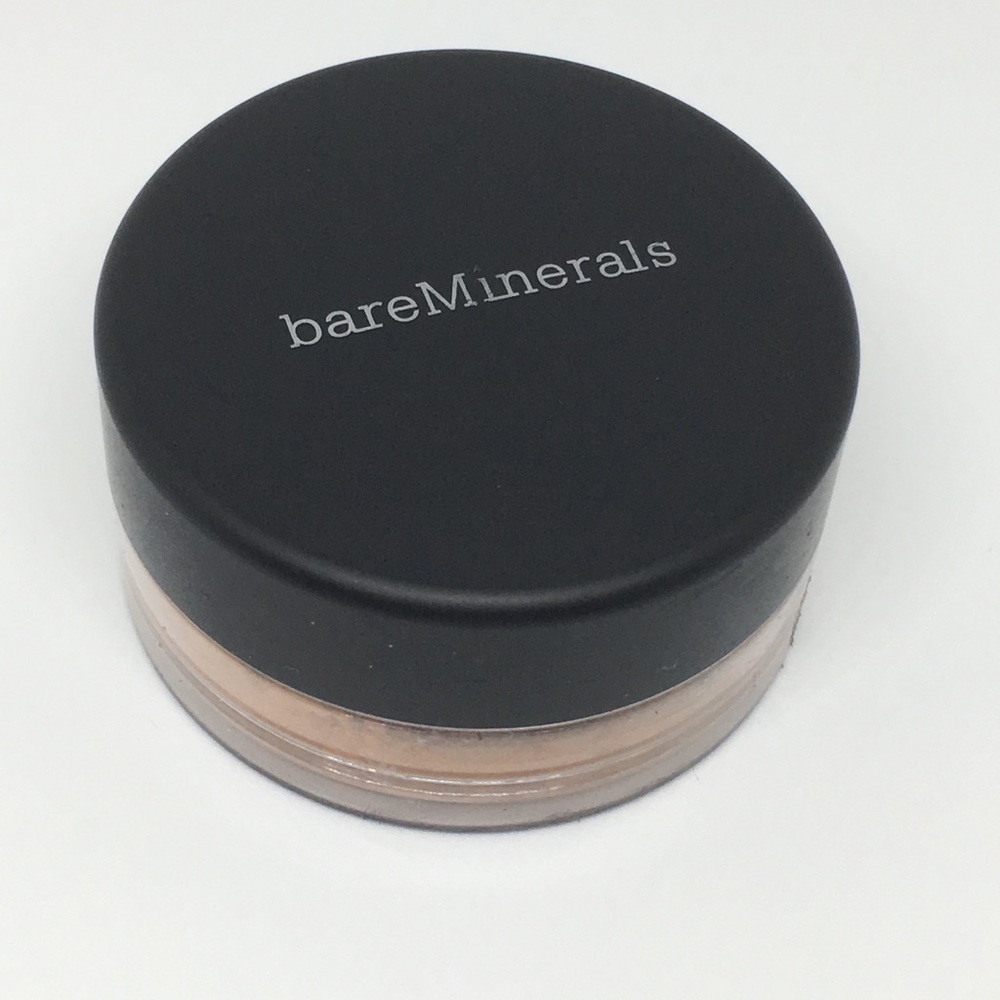 New powder concealer Bare Minerals honey bisque